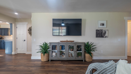 Country Home and Acreage for sale in the Arkansas Ozarks - image 23