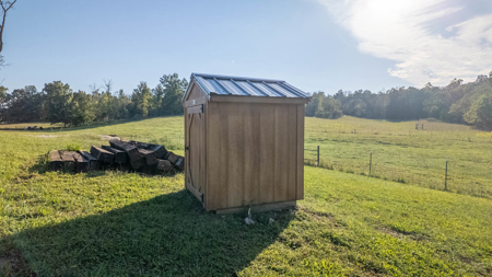 Country Home and Acreage for sale in the Arkansas Ozarks - image 14