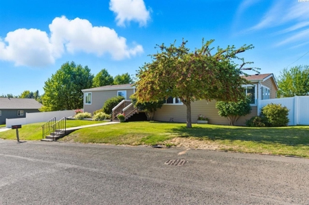 Updated One-Level Home in Colfax WA - image 3