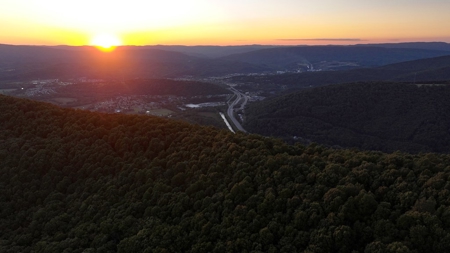 Dream Mountain Home on 125 Private Acres with Epic Views - image 39