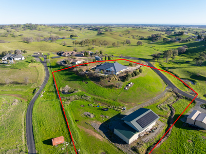 Vacaville, CA Modern Luxury Country Home on 5 Acres for Sale - image 46