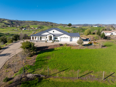 Vacaville, CA Modern Luxury Country Home on 5 Acres for Sale - image 48