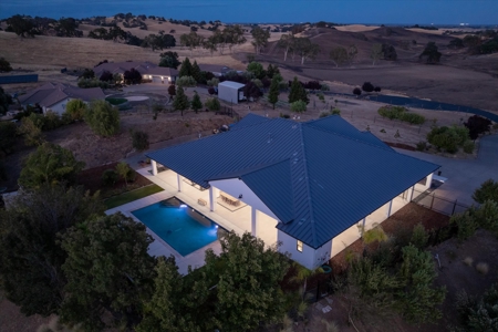 Vacaville, CA Modern Luxury Country Home on 5 Acres for Sale - image 45