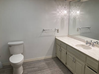 Your Dream Family Home with Pool on Nearly 7 Acres - image 20