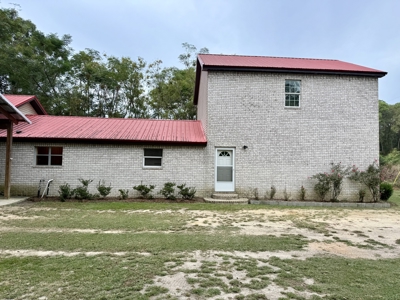 2-Story Brick home for sale with 5B/2B in Slocomb, AL - image 1
