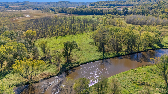 Buffalo County Riverfront Hunting Land for Sale
