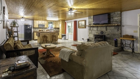 Riverfront Home for Sale in Cherokee Village AR - image 29