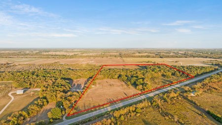 Peaceful 43± Acre Retreat Near Paris, TX - image 29