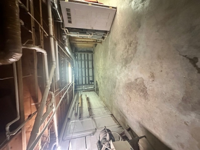 Beautiful Lakefront 3-bedroom 2.5-bath brick home. - image 21