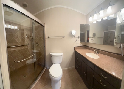 Beautiful Lakefront 3-bedroom 2.5-bath brick home. - image 18