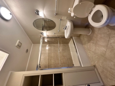 Beautiful Lakefront 3-bedroom 2.5-bath brick home. - image 16