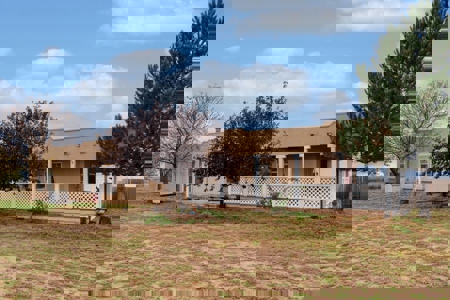 10 Acre Horse Property for Sale in Estancia NM with Mountain View - image 1