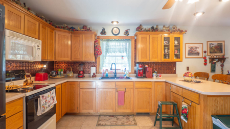 Country Home for sale Near the Spring River | Arkansas Ozarks - image 28