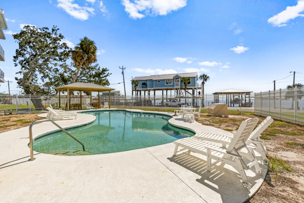 Horseshoe Beach Condo Gulf View Near Boat Ramp