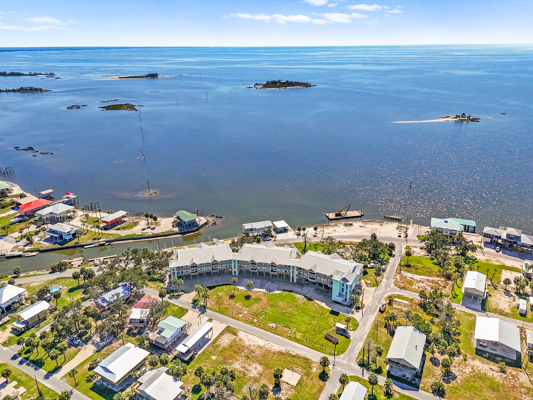 Horseshoe Beach Condo Gulf View Near Boat Ramp