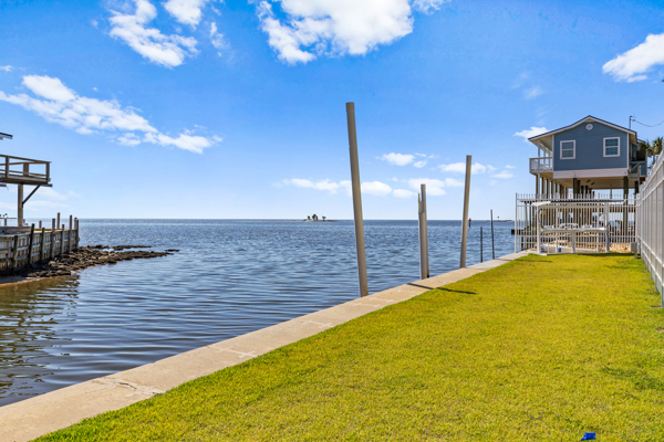 Horseshoe Beach Condo Gulf View Near Boat Ramp
