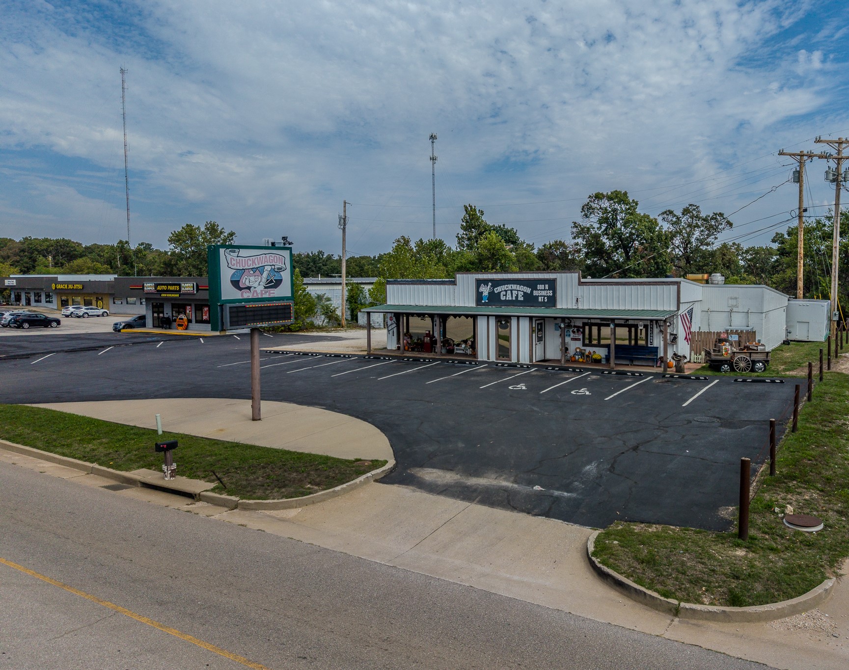 Prime location with high visibility!