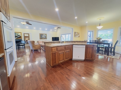 Luxury Country Home And Land For Sale In Arkansas - image 15