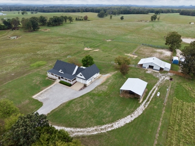 Luxury Country Home And Land For Sale In Arkansas - image 3