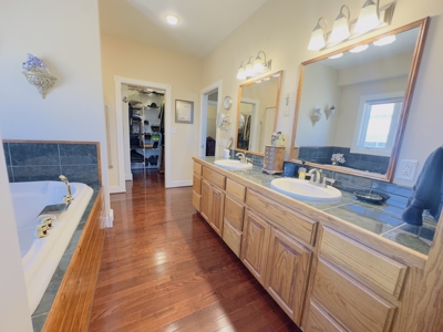 Luxury Country Home And Land For Sale In Arkansas - image 20