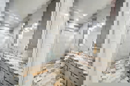 Pryor, Oklahoma Luxury Lake Home For Sale - image 43