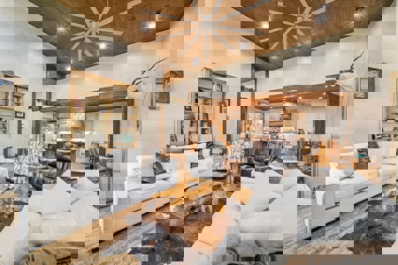 Pryor, Oklahoma Luxury Lake Home For Sale - image 16