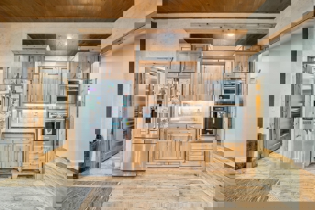 Pryor, Oklahoma Luxury Lake Home For Sale - image 21