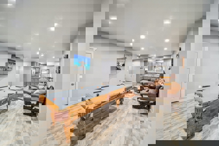 Pryor, Oklahoma Luxury Lake Home For Sale - image 32