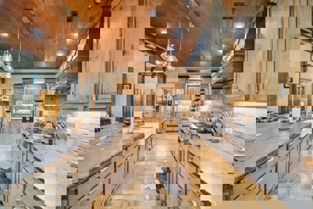 Pryor, Oklahoma Luxury Lake Home For Sale - image 22