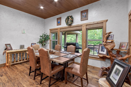 Pryor, Oklahoma Luxury Lake Home For Sale - image 20