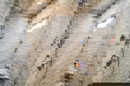 Pryor, Oklahoma Luxury Lake Home For Sale - image 18