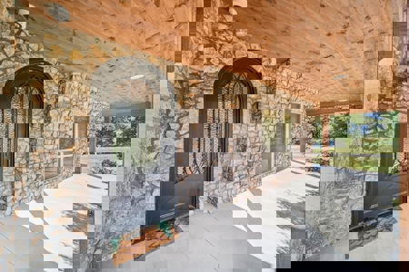 Pryor, Oklahoma Luxury Lake Home For Sale - image 6