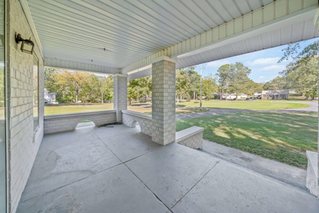 American Craftsman Bungalow on Large Lot in Booneville, MS - image 2