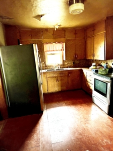 Home For Sale in Coldwater, Kansas - image 7