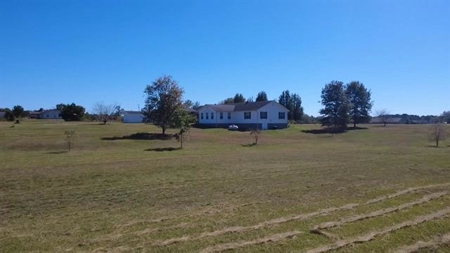 Country Home with acreage near Hot Springs, AR - image 43