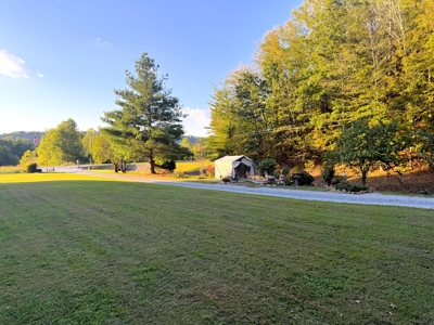 Country Home On 14+/- Acres - Park Like Setting - Liberty, Ky. - image 9