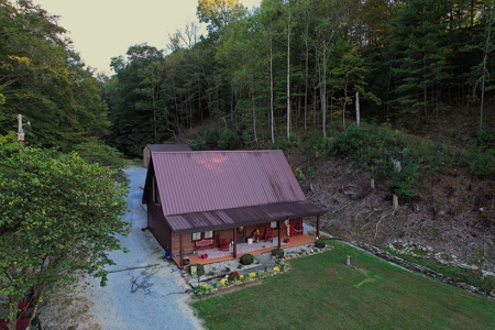 Country Home On 14+/- Acres - Park Like Setting - Liberty, Ky. - image 2