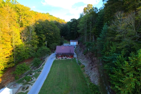 Country Home On 14+/- Acres - Park Like Setting - Liberty, Ky. - image 1