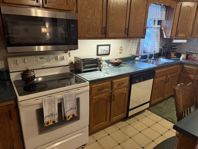 Country Home On 14+/- Acres - Park Like Setting - Liberty, Ky. - image 21