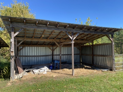 Country Home For Sale In Tn, 2 New Shops & Outbuildings - image 37