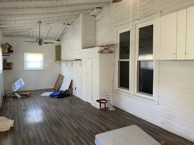 Country Home For Sale In Tn, 2 New Shops & Outbuildings - image 22