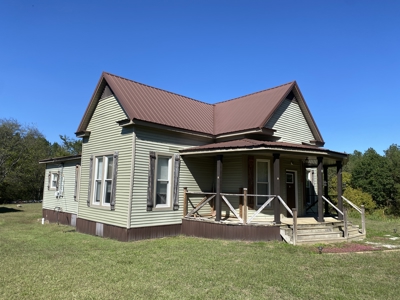 Country Home For Sale In Tn, 2 New Shops & Outbuildings - image 40