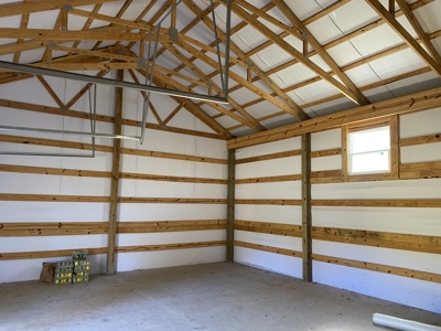 Country Home For Sale In Tn, 2 New Shops & Outbuildings - image 33