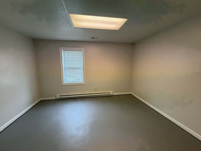 Home in Tompkinsville on 4.73+/- Acres - image 44