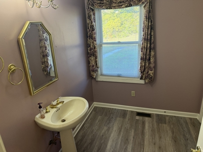 Home in Tompkinsville on 4.73+/- Acres - image 23
