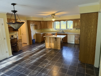 Home in Tompkinsville on 4.73+/- Acres - image 19