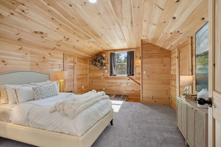 Custom-Built Homestead on Unrestricted Acreage in Fentress County - image 49