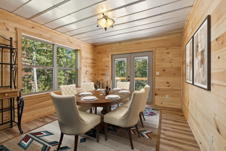 Custom-Built Homestead on Unrestricted Acreage in Fentress County - image 46