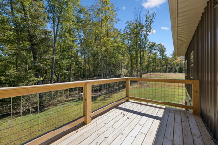 Custom-Built Homestead on Unrestricted Acreage in Fentress County - image 31