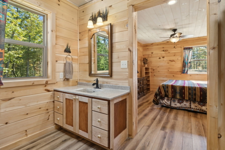 Custom-Built Homestead on Unrestricted Acreage in Fentress County - image 16
